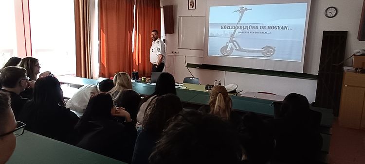 Rollerrel is csak okosan!