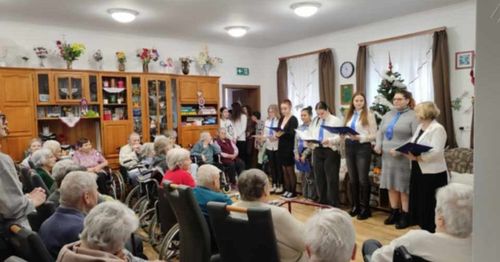 Idősek köszöntése